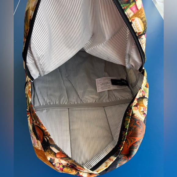 Loungefly Disney classic size backpack - Moana and friends - Picture 3 of 6